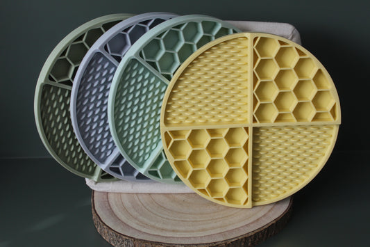Hexagon LickMat (available in 4 colours)