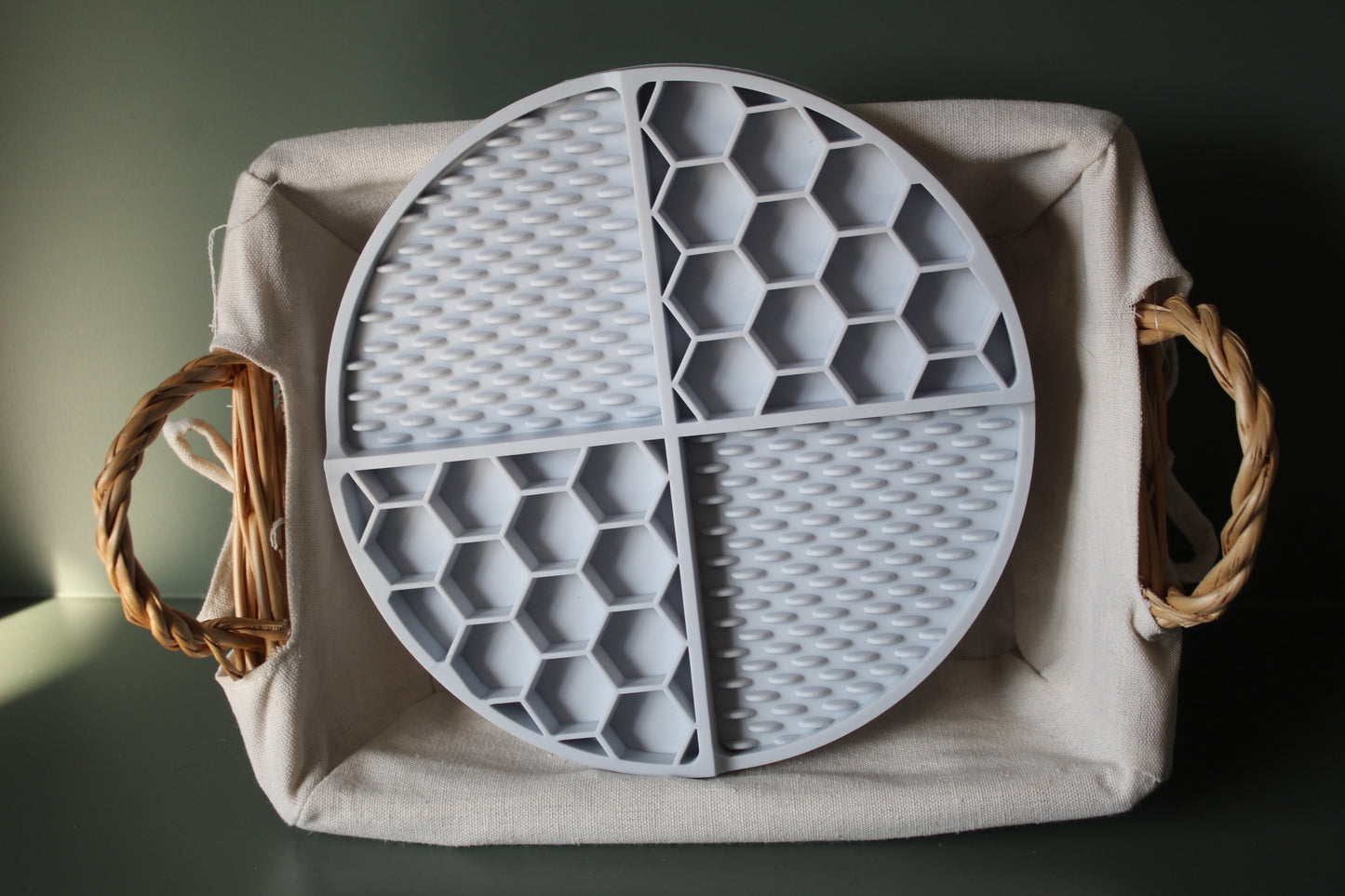 Hexagon LickMat (available in 4 colours)